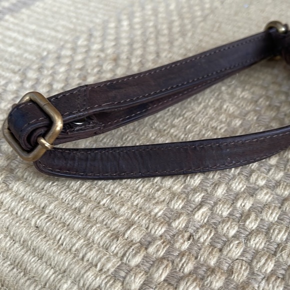 Beautiful Estalon leather adjustable crossbody. - Picture 10 of 10